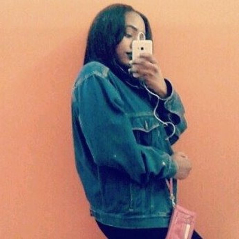 Meet your Posher, Janiya